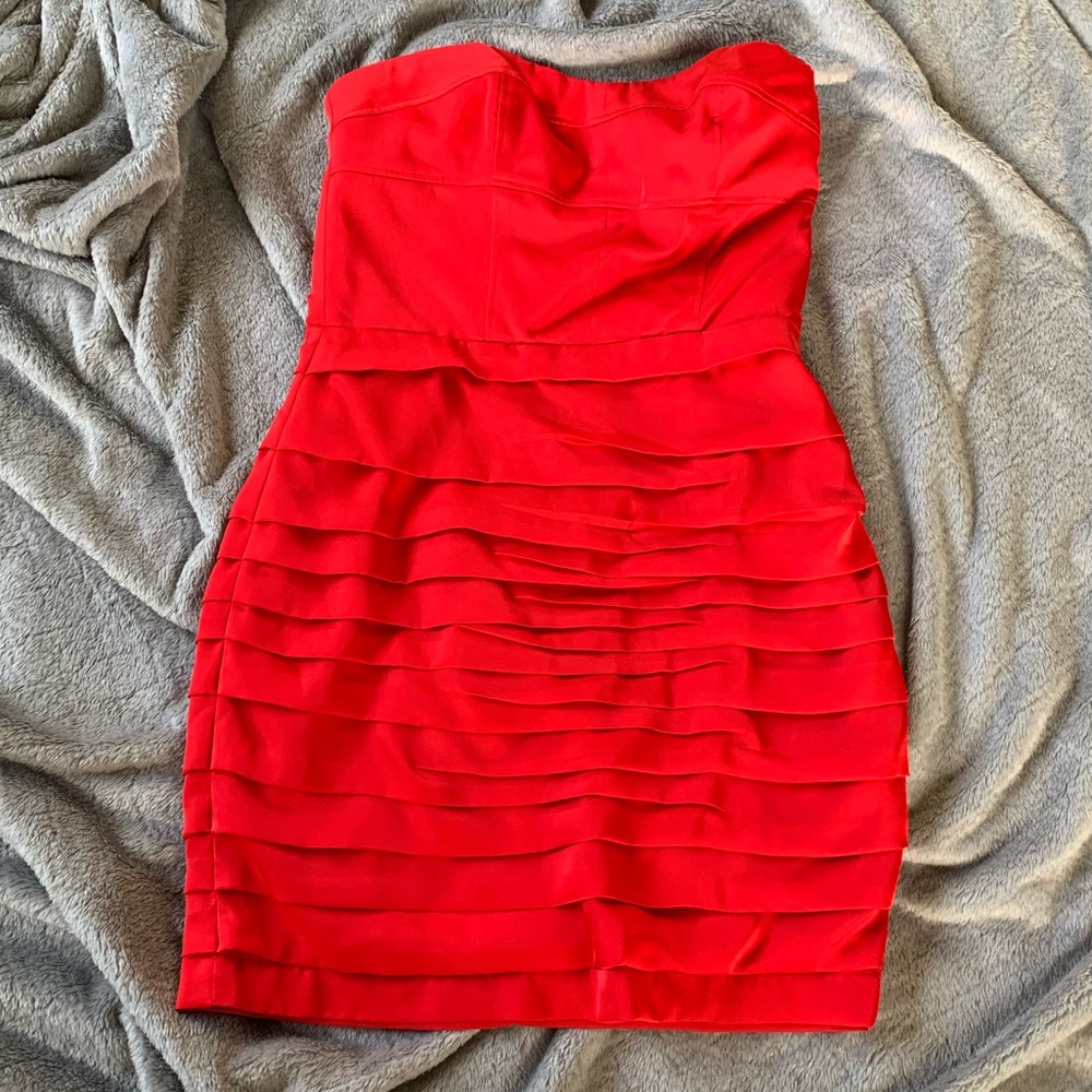 EXPRESS strapless satin red dress